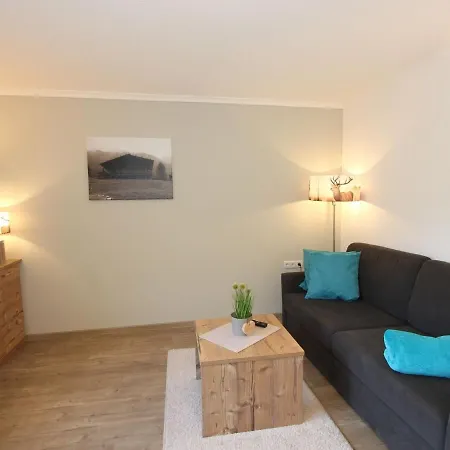 Lavish In With Balcony Appartement *