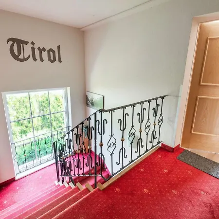 Lavish In With Balcony Apartment Oetz